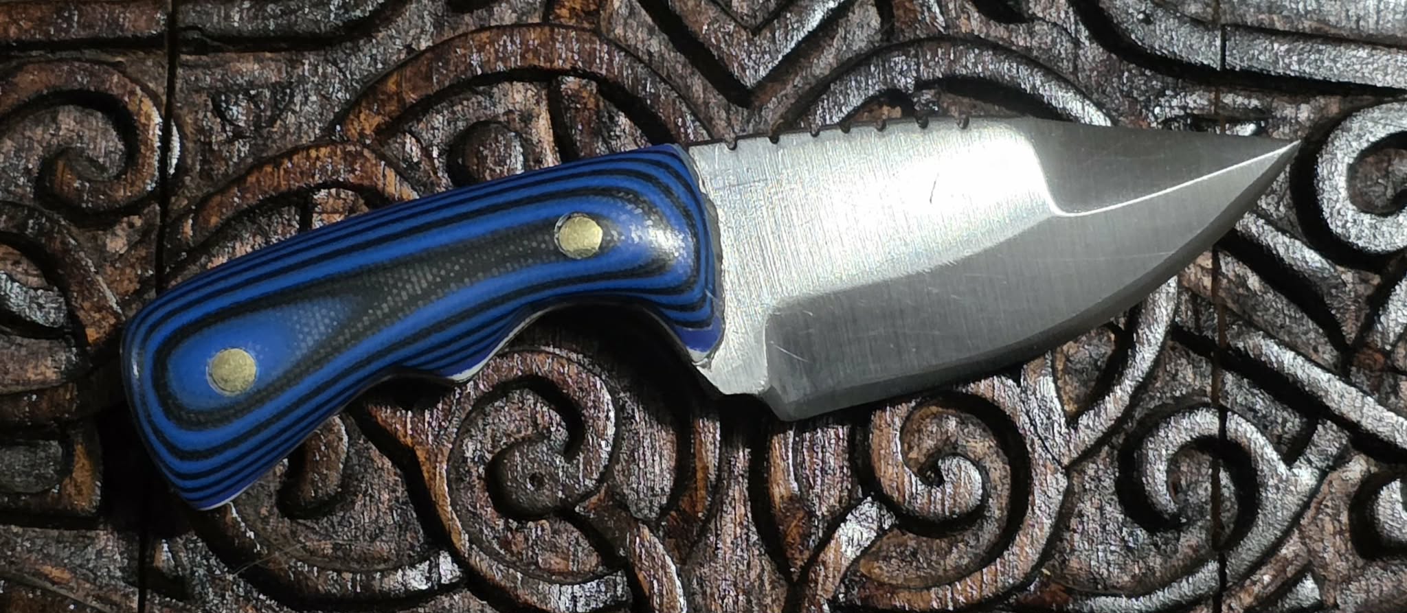 Renegade Fixed Blade Knife - 5.5 inch High Carbon Steel - Blue & Black G-10 Hilt - No Sheath